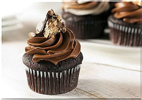 Chocolate and apple cupcakes