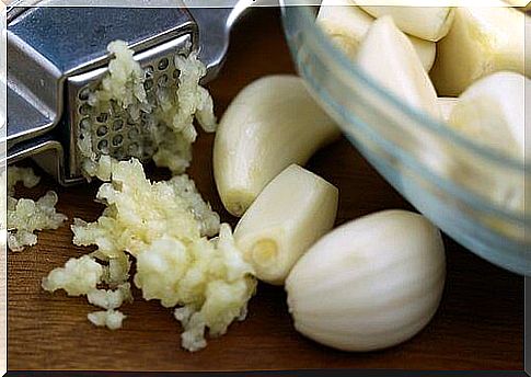 Garlic is one of those anti-inflammatory foods