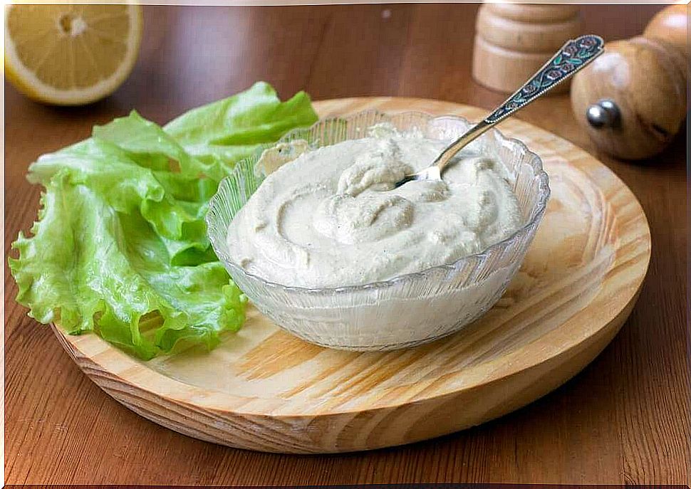 How do you make vegan mayonnaise?