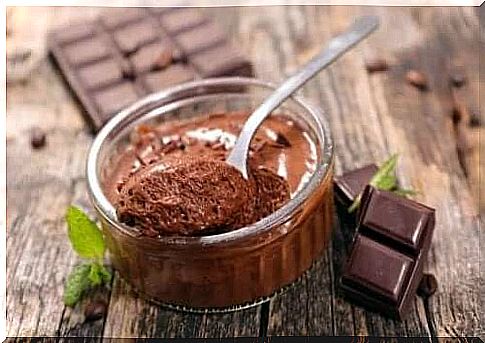 Make this homemade chocolate mousse recipe