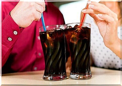 Avoid soft drinks if you suffer from stomach pain