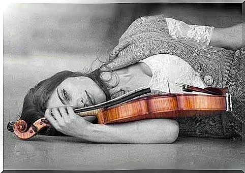 highly sensitive people woman with violin