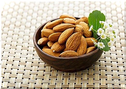 The effect of almonds for headaches