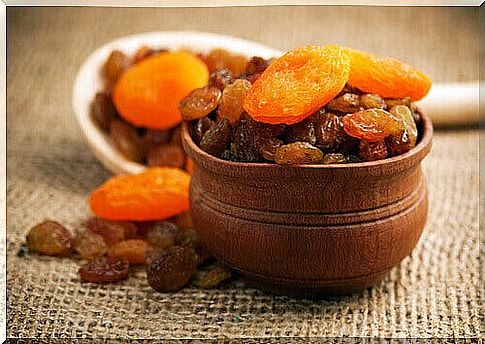 Raisins and Apricots