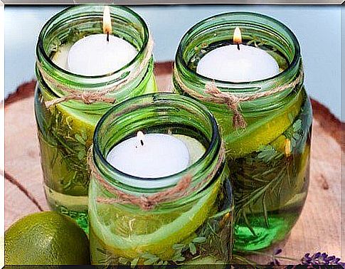 You can make scented candles that repel insects with these tips!